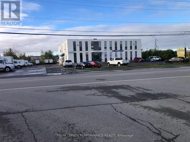 888 BELFAST ROAD, Ottawa, Ontario K1G0Z6