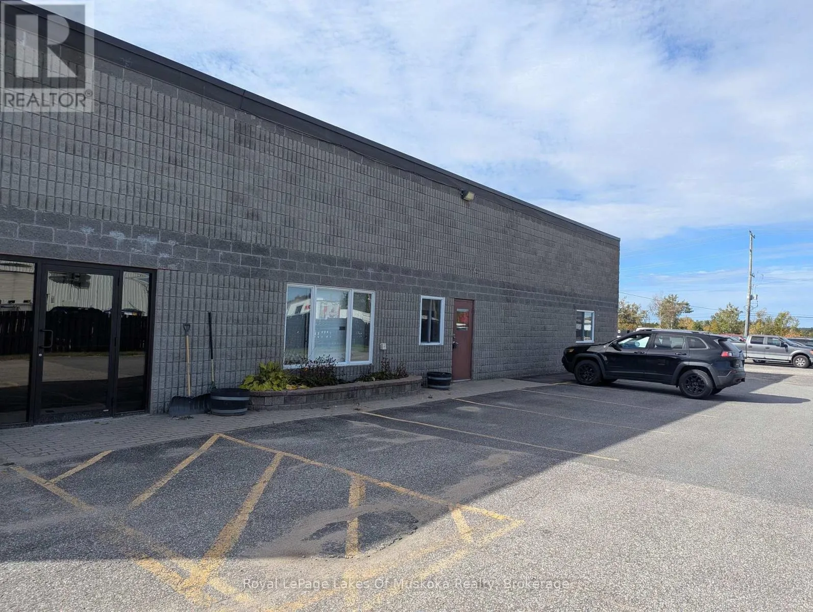 Commercial Sale For Sale