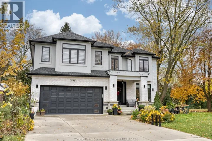 735 CABANA ROAD West, Windsor, Ontario N9G1B5