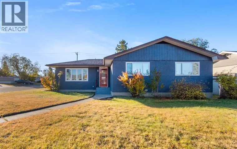 5301 44 Street, Olds, Alberta T4H1B7