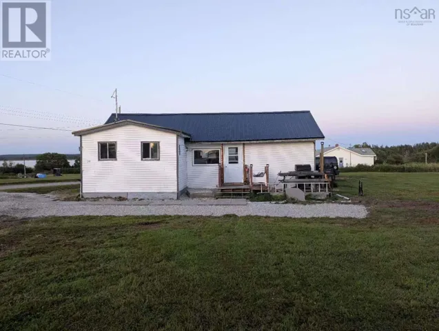 34 Club Road, Pinkneys Point, Nova Scotia B0W1B0