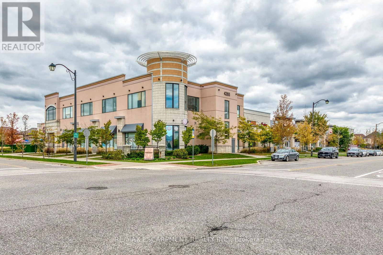 Commercial Sale For Sale