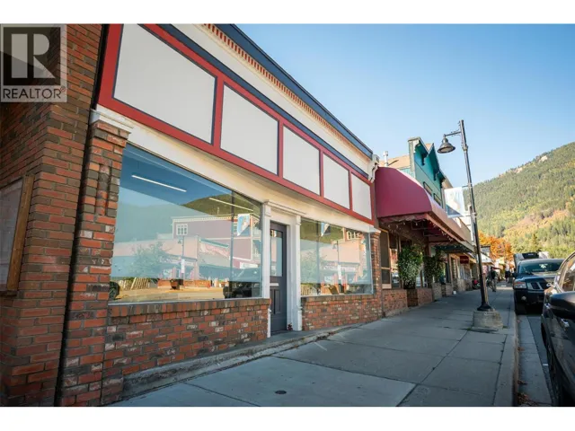 415 FRONT Street, Kaslo, British Columbia V0G1M0