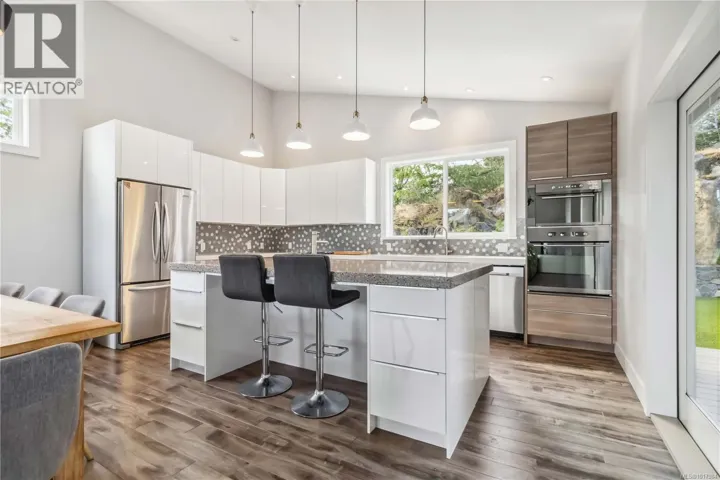 936 Aqua Crt, Langford, British Columbia V9B0N3