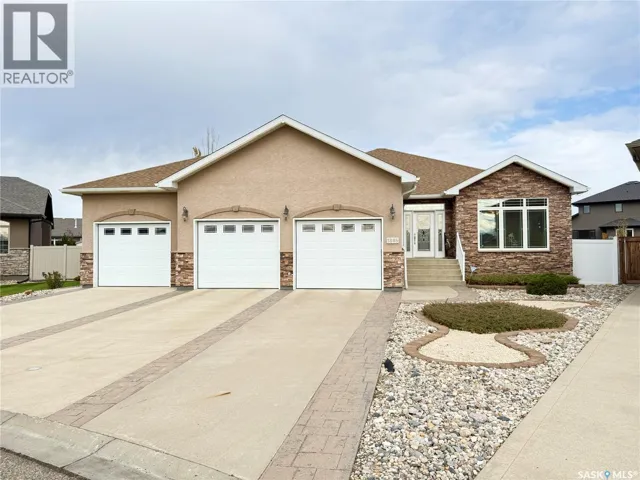 1845 Gordon Miles PLACE, Weyburn, Saskatchewan S4H0B9