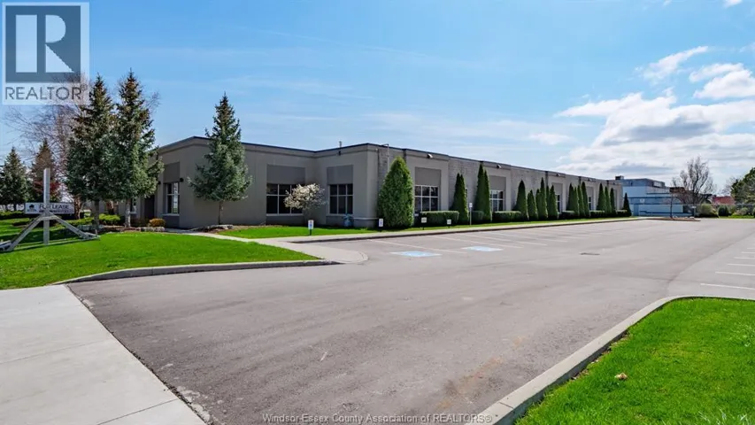 3445 WHEELTON Unit# 160, Windsor, Ontario N8W5A6