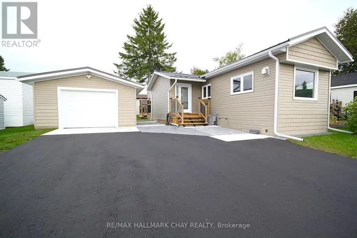 4064 ASH CRESCENT, Severn, Ontario L3V6H4