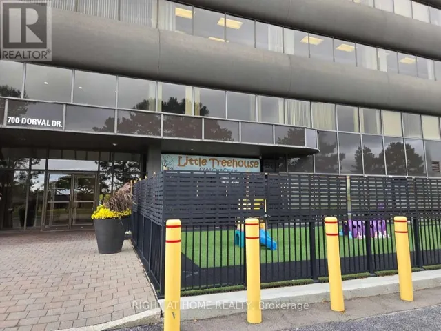 108/111 - 700 DORVAL DRIVE, Oakville (QE Queen Elizabeth), Ontario L6K3V3