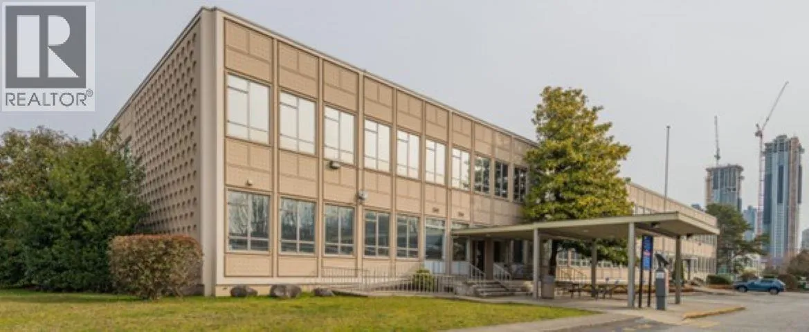 110 2250 BOUNDARY ROAD, Burnaby, British Columbia V5M3Z3