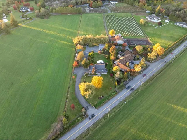 7463 216 STREET, Langley, British Columbia V2Y2S4