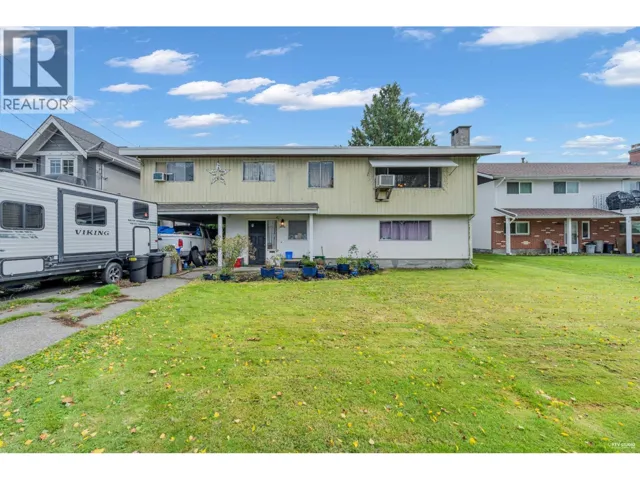 5018 57 STREET, Ladner, British Columbia V4K3E9