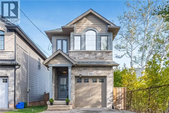 235 MEAD Avenue, Hamilton, Ontario L8H3V6