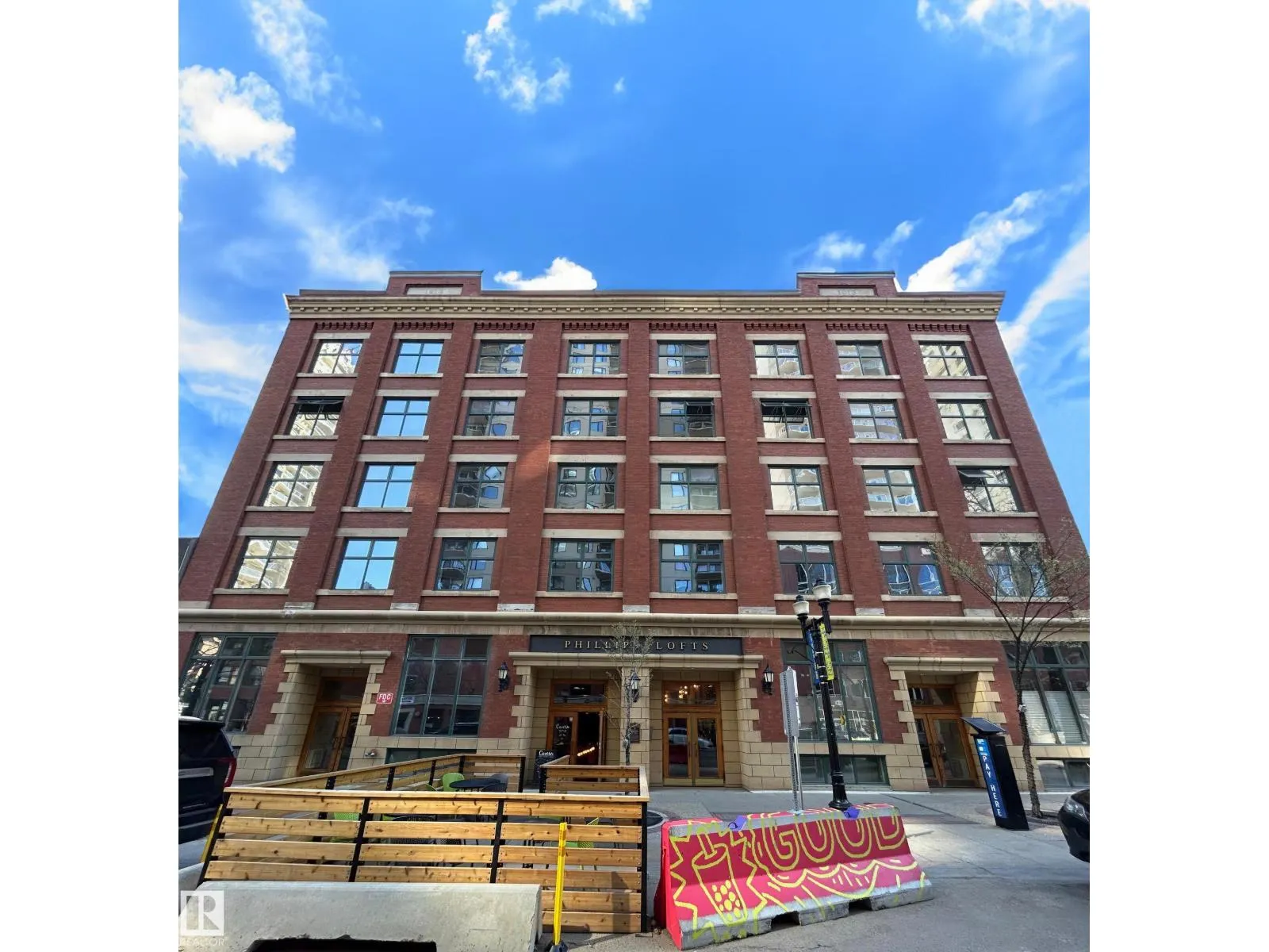 Commercial Sale For Sale