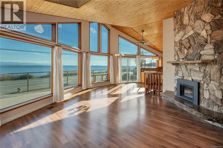 2946 Island Hwy S, Campbell River, British Columbia V9W1C8