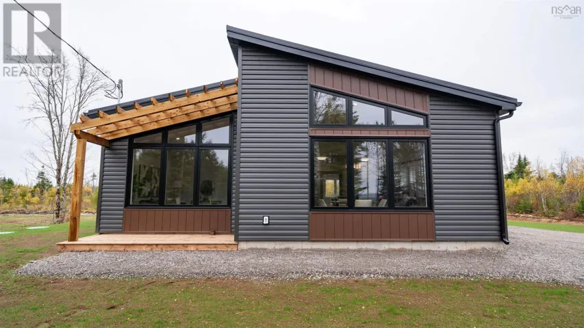 72 Chisholm Road, Onslow Mountain, Nova Scotia B6L6B5