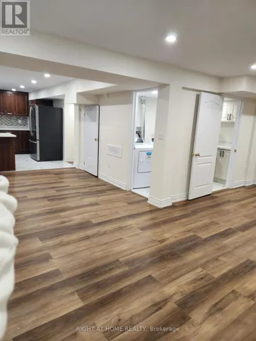 LOWER - 62 PINEWAY PLACE, Brampton (Northgate), Ontario L6S5S4