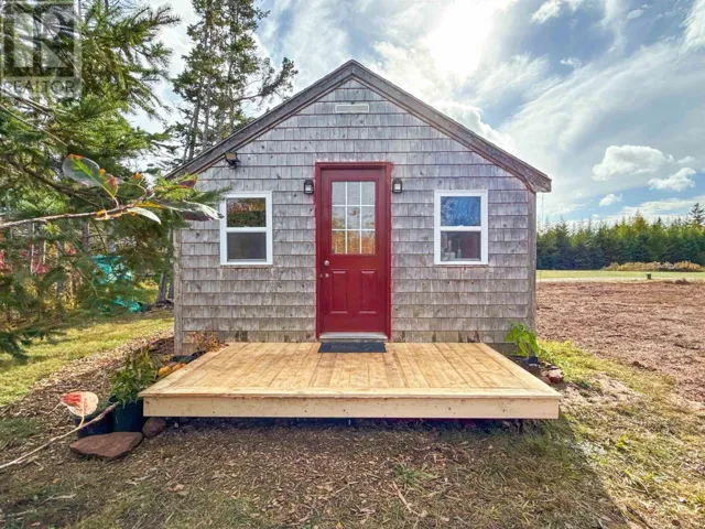 3320 Five Houses Road, Fort Augustus, Prince Edward Island C0A1T0