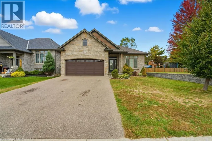 11 COTTONWOOD Street, Waterford, Ontario N0E1Y0