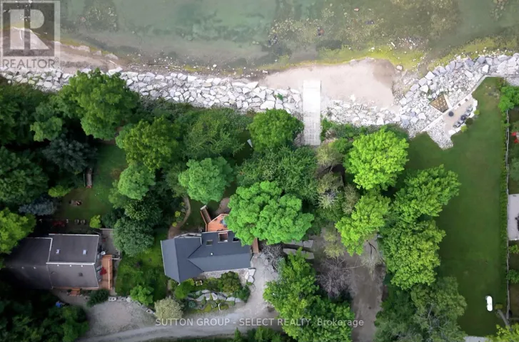 5284 CLIFF ROAD, Lambton Shores (Forest), Ontario N0N1J7