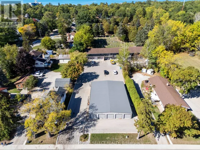 47 ONTARIO STREET N, Lambton Shores (Grand Bend), Ontario N0M1T0