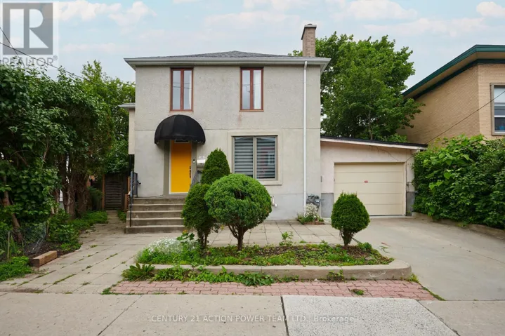 58 VAUGHAN STREET, Ottawa, Ontario K1M1X1