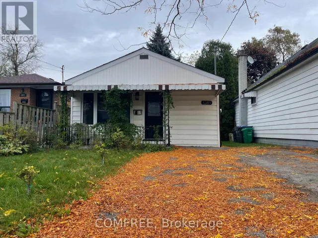 1089 MEREDITH AVENUE, Mississauga (Lakeview), Ontario L5E2C8