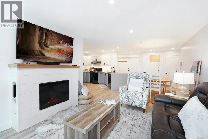 212 1320 Henry Rd, Courtenay, British Columbia V0P1N0