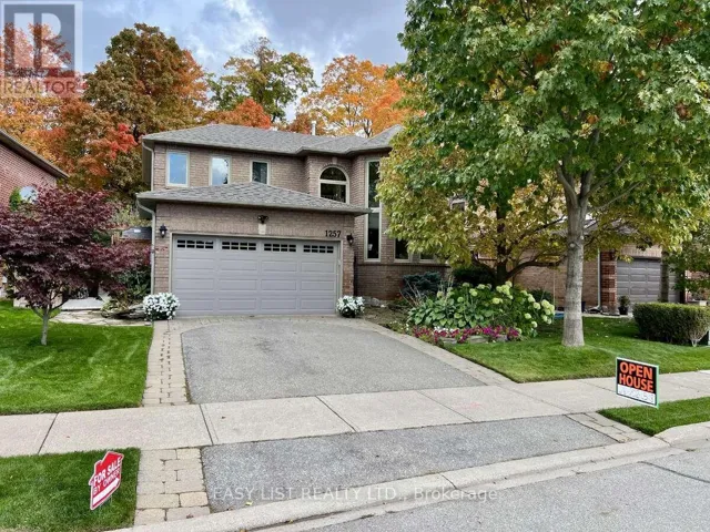 1257 MCCRANEY STREET E, Oakville (CP College Park), Ontario L6H3A3