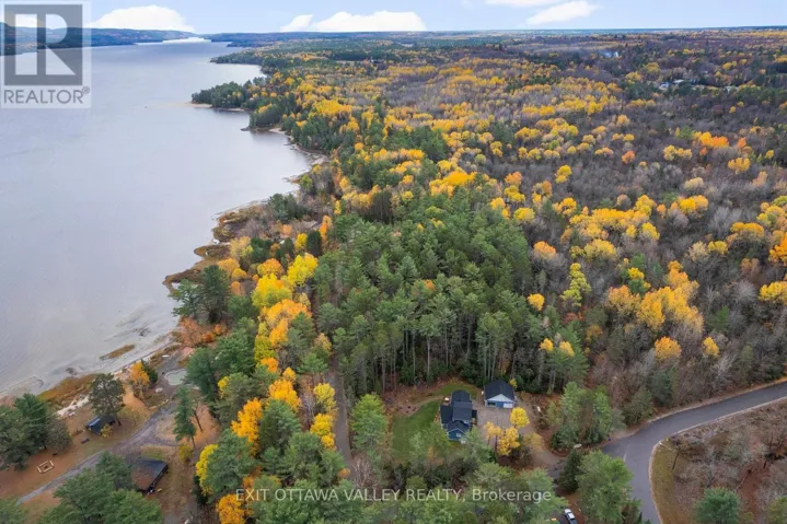 PART 3 MOORES ROAD, Deep River, Ontario K0J1P0