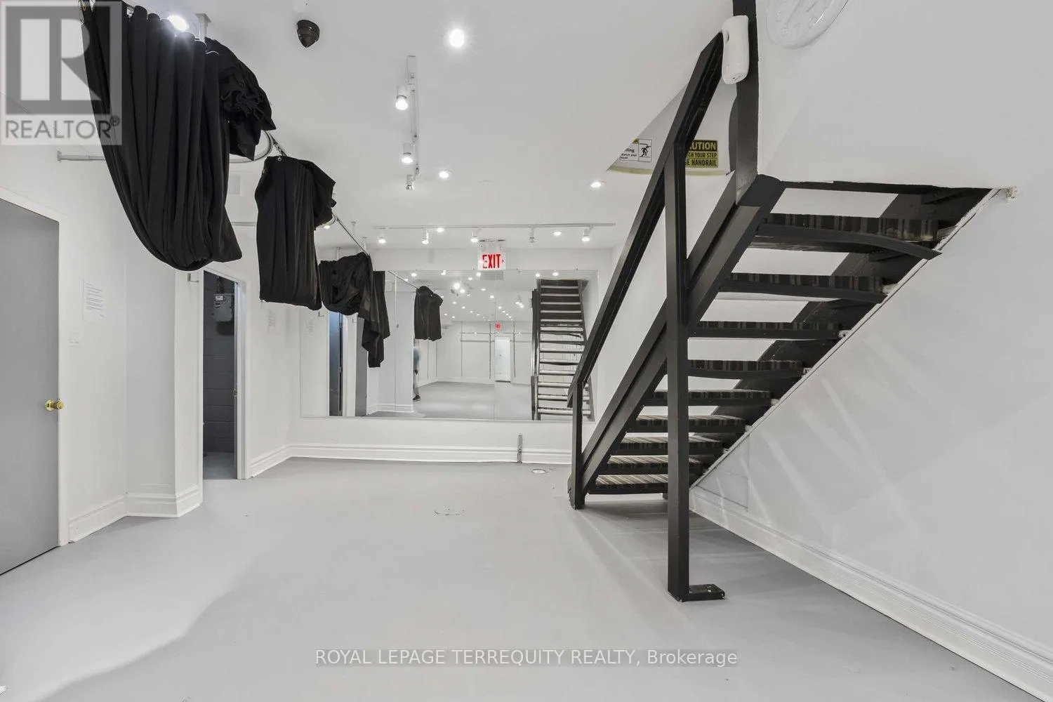 Commercial Sale For Sale