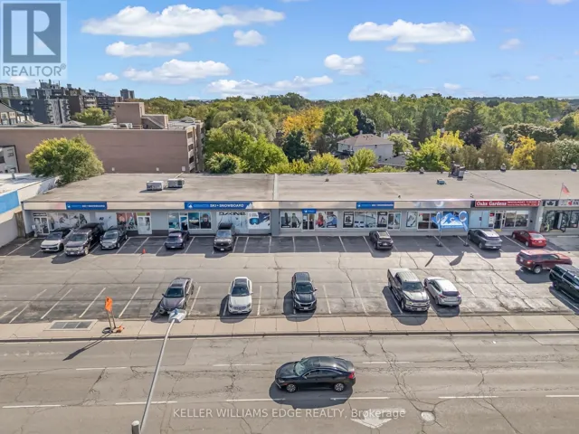 116-120 SPEERS ROAD, Oakville (CO Central), Ontario L6K2E7