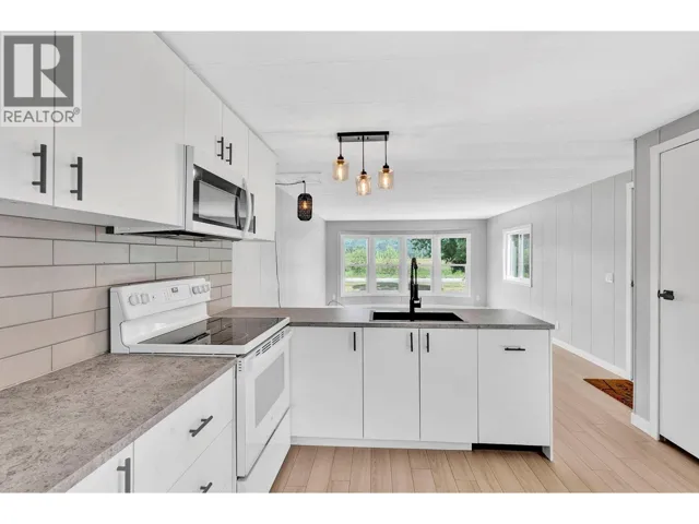 851 OLD NORTH THOMPSON Highway Unit# 14, Clearwater, British Columbia V0E1N2