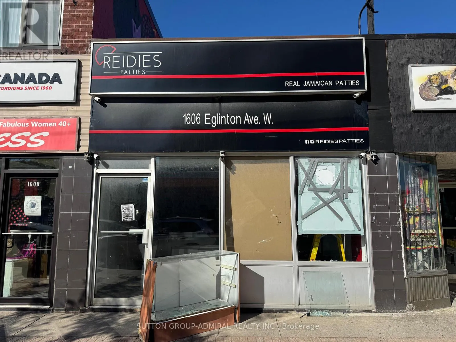Commercial Sale For Sale
