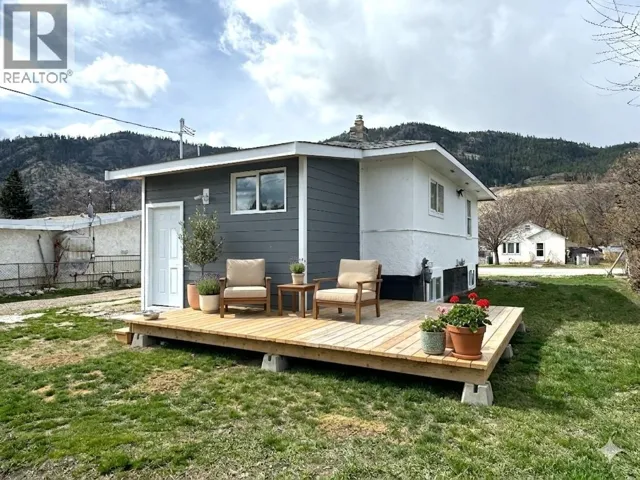 1021 Willow Street, Okanagan Falls, British Columbia V0H1R4