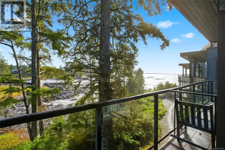 302 596 Marine Dr, Ucluelet, British Columbia V0R3A0