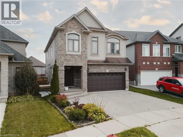 346 MOORLANDS Crescent, Kitchener, Ontario N2P0C5
