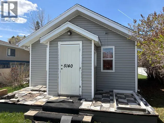 5140 48 Street, Mannville, Alberta T0B2W0