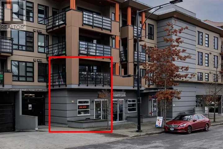 202 857 W 15TH STREET, North Vancouver, British Columbia V7P1M5