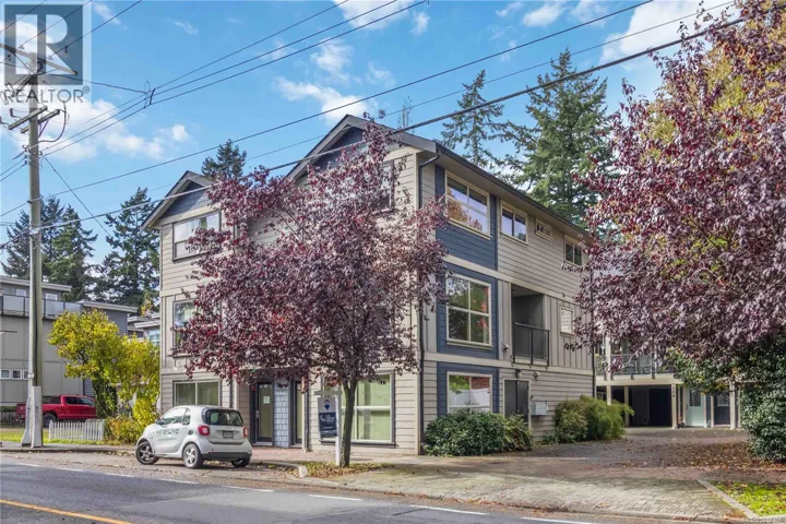 101 2710 Peatt Rd, Langford, British Columbia V9B3V3