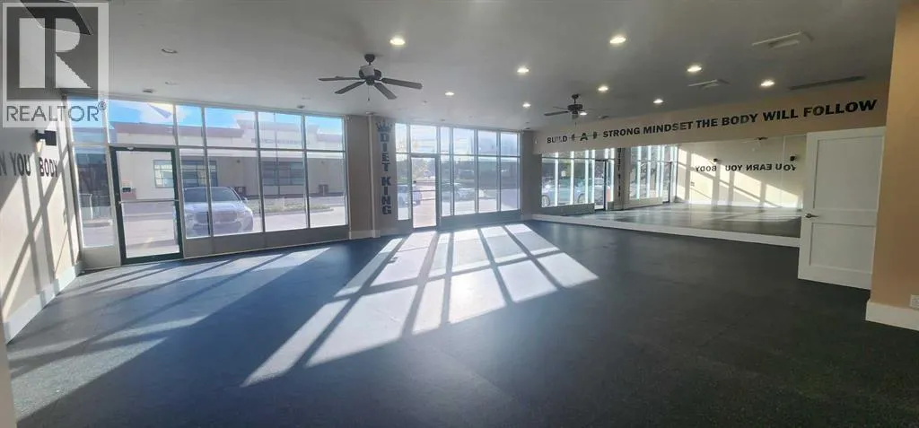 2763 SUNRIDGE Way NE, Calgary, Alberta T1Y7K7