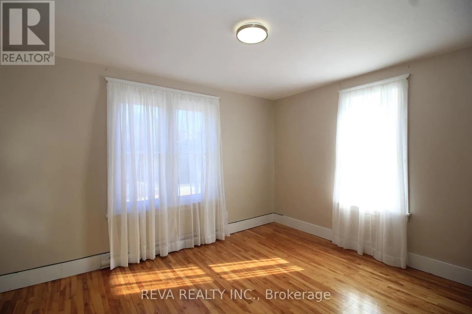 Commercial Sale For Sale