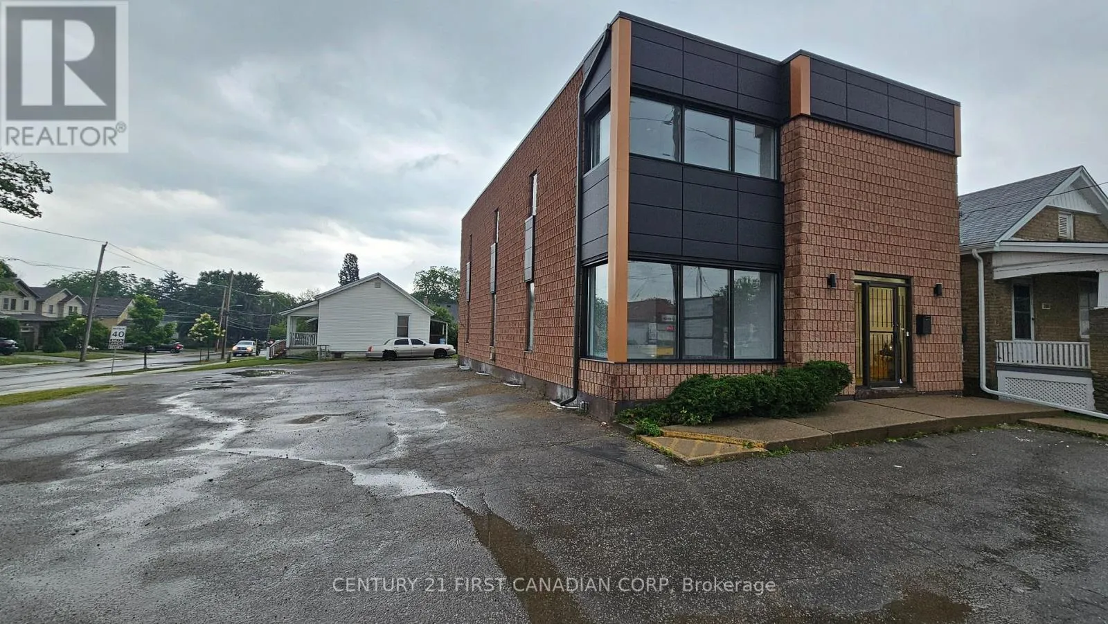 Commercial Sale For Sale