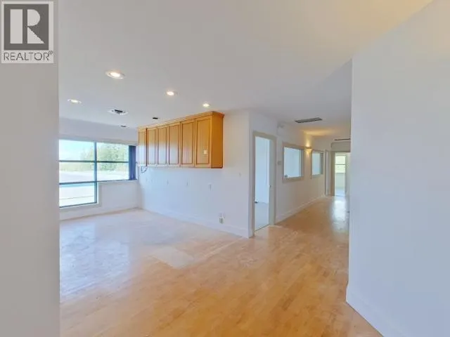 203-7385 DUNCAN STREET, Powell River, British Columbia V8A1W6