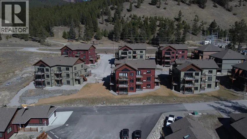7291 Prospector Avenue Unit# 404, Radium Hot Springs, British Columbia V0A1M0