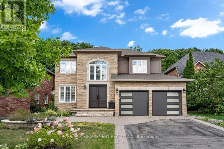120 DAVIDSON BOULEVARD, Hamilton (Dundas), Ontario L9H7M5