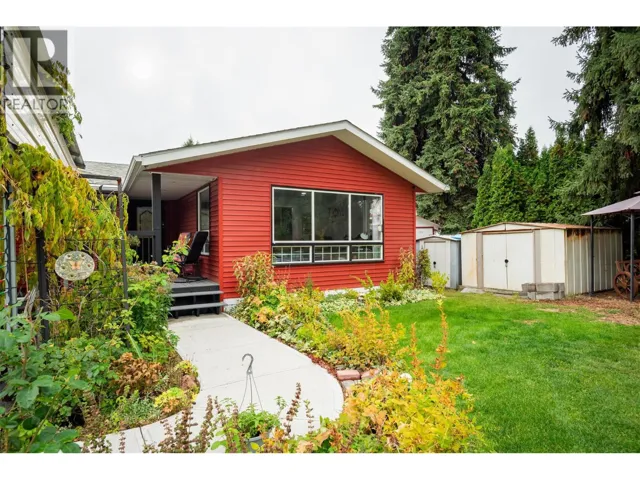 8329 Highway 3B, Trail, British Columbia V1R4W3