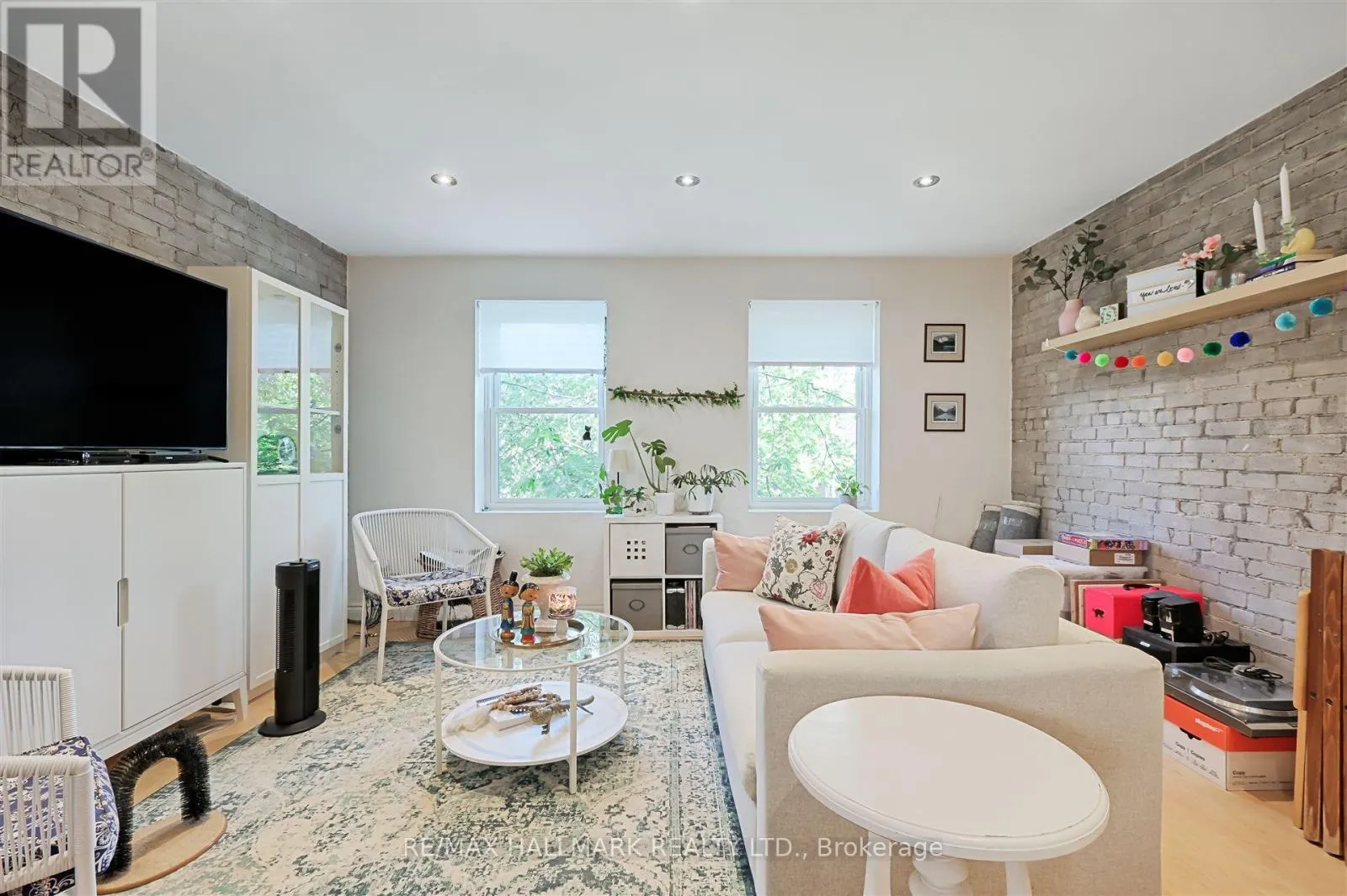 Commercial Sale For Sale