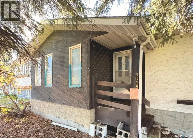 1018 BOYCHUK DRIVE, Saskatoon, Saskatchewan S7H4Z1