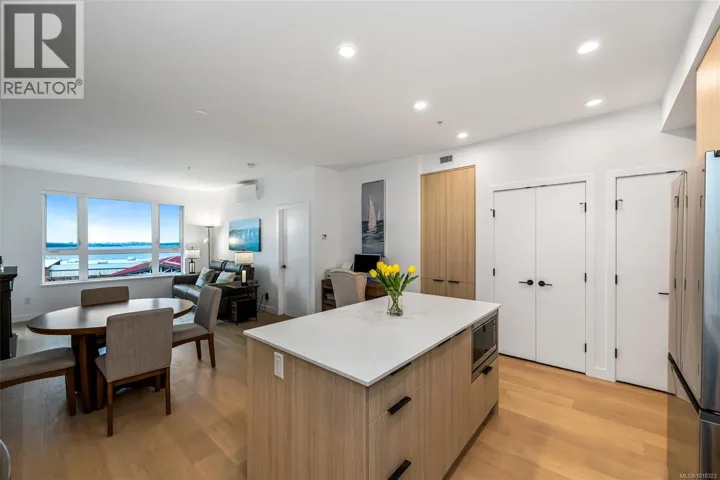 411 3564A Ryder Hesjedal Way, Colwood, British Columbia V9C0V3