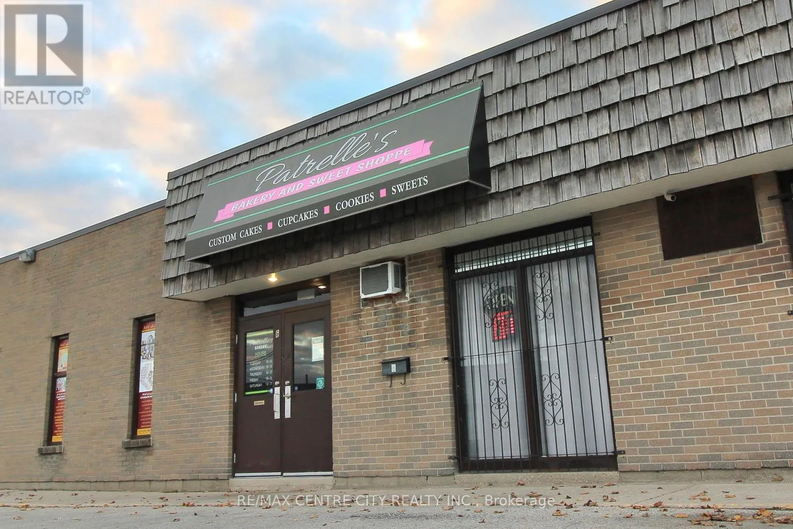 Commercial Sale For Sale